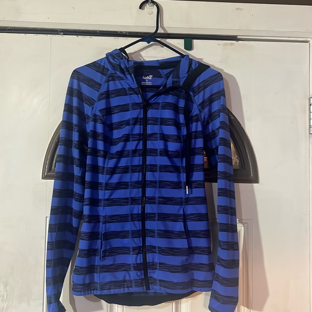 💚Lukka full zip hooded jacket size large